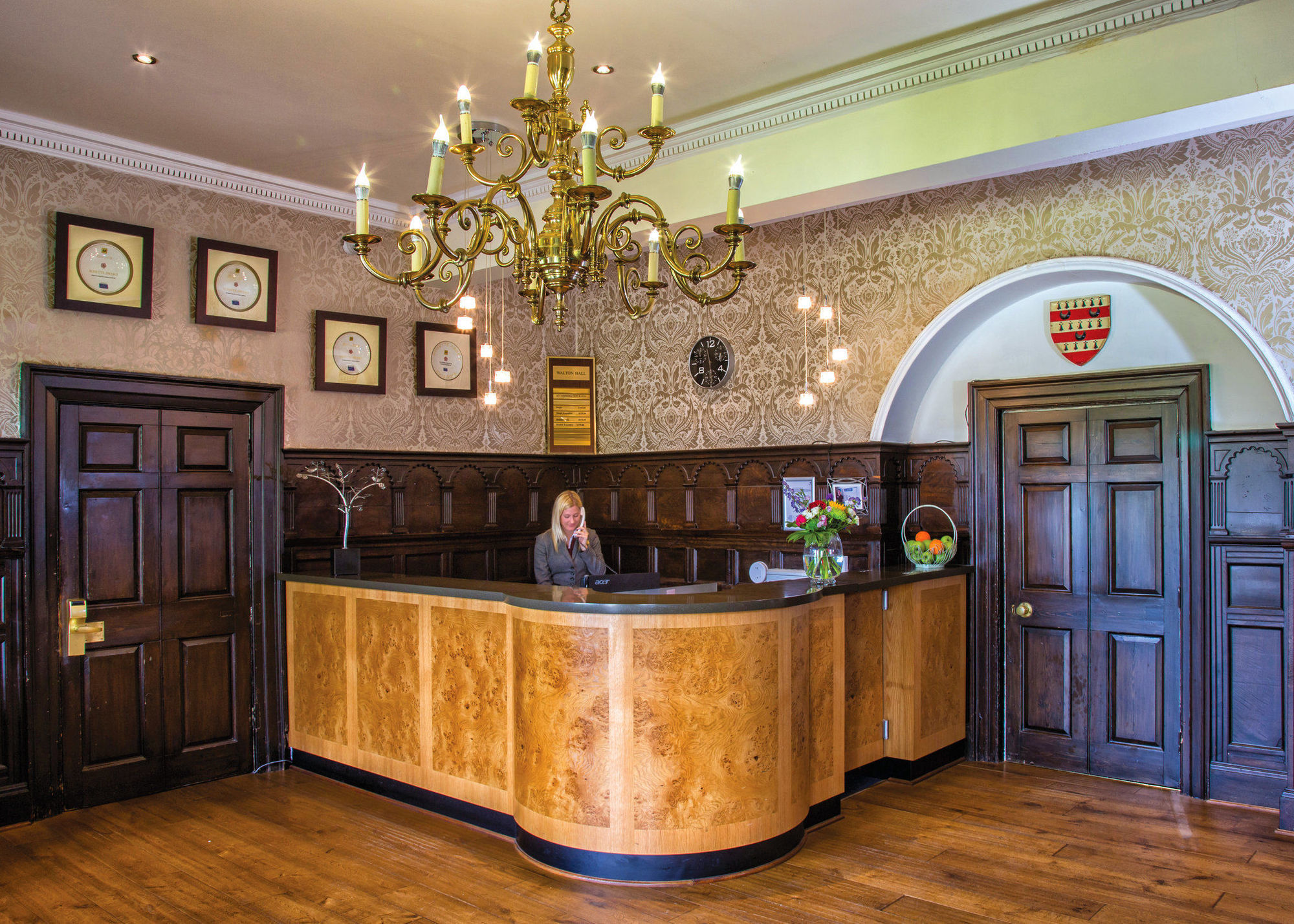 Waterton Park Hotel Уейкфийлд Екстериор снимка