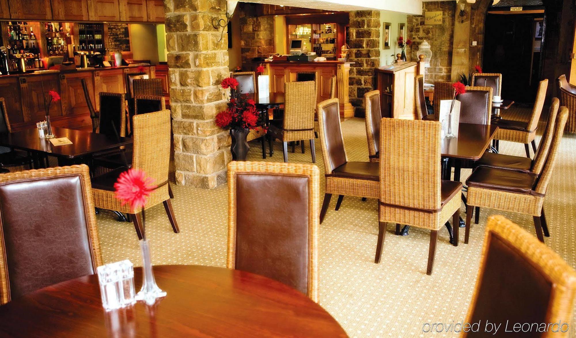 Waterton Park Hotel Уейкфийлд Екстериор снимка